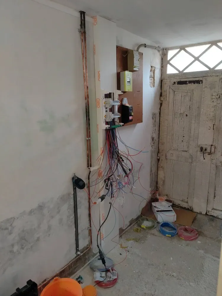 Pose d' un tableau électrique_05